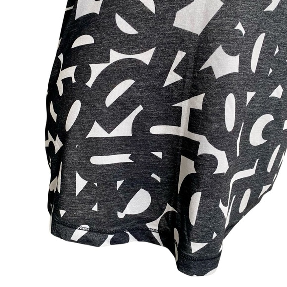 Nike Dri-FIT White Racerback Tank Top Black Lettering Sustainable Size Small - Picture 3 of 11